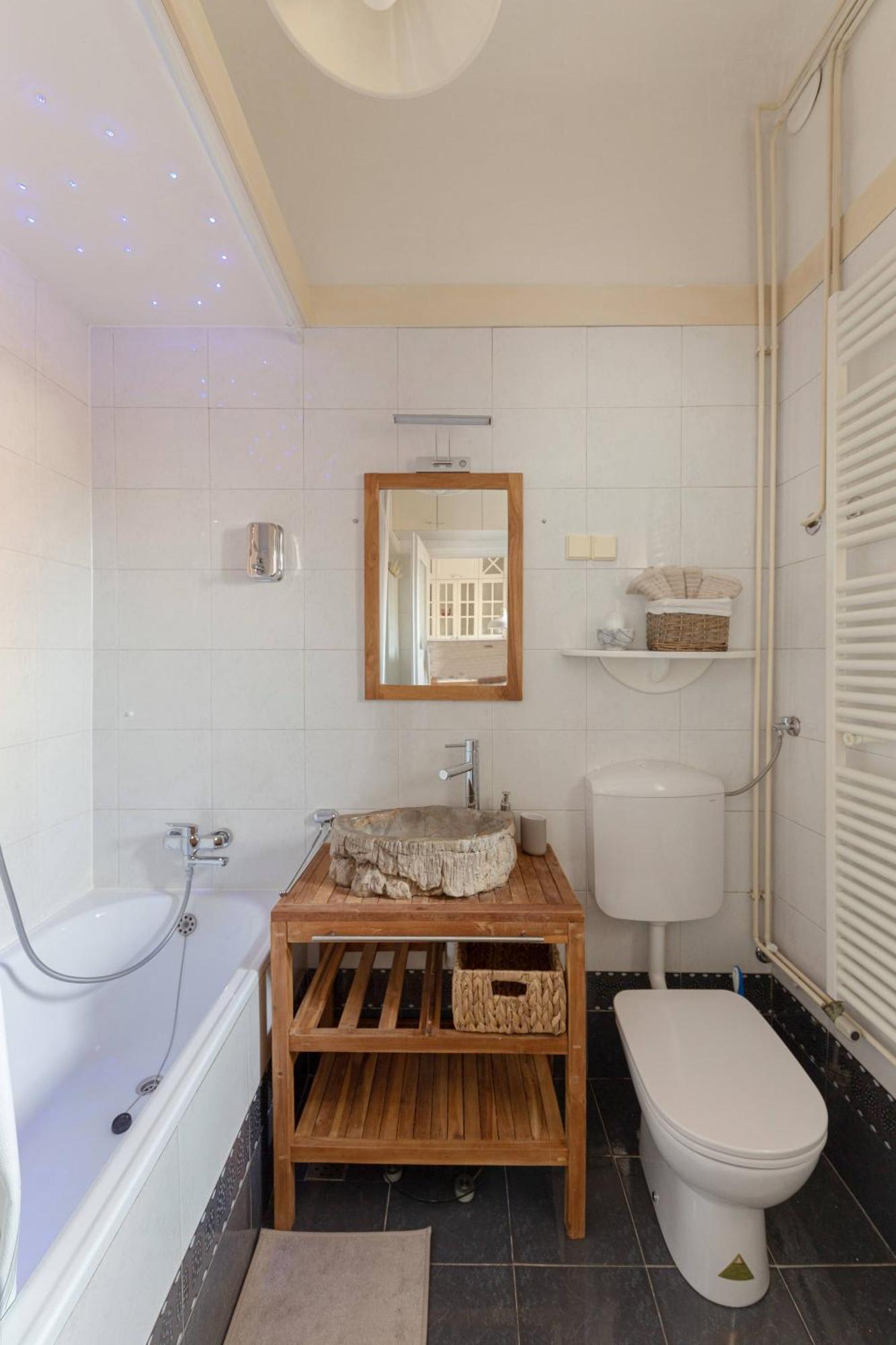 Historical Caserne Apartment Lubiana Esterno foto